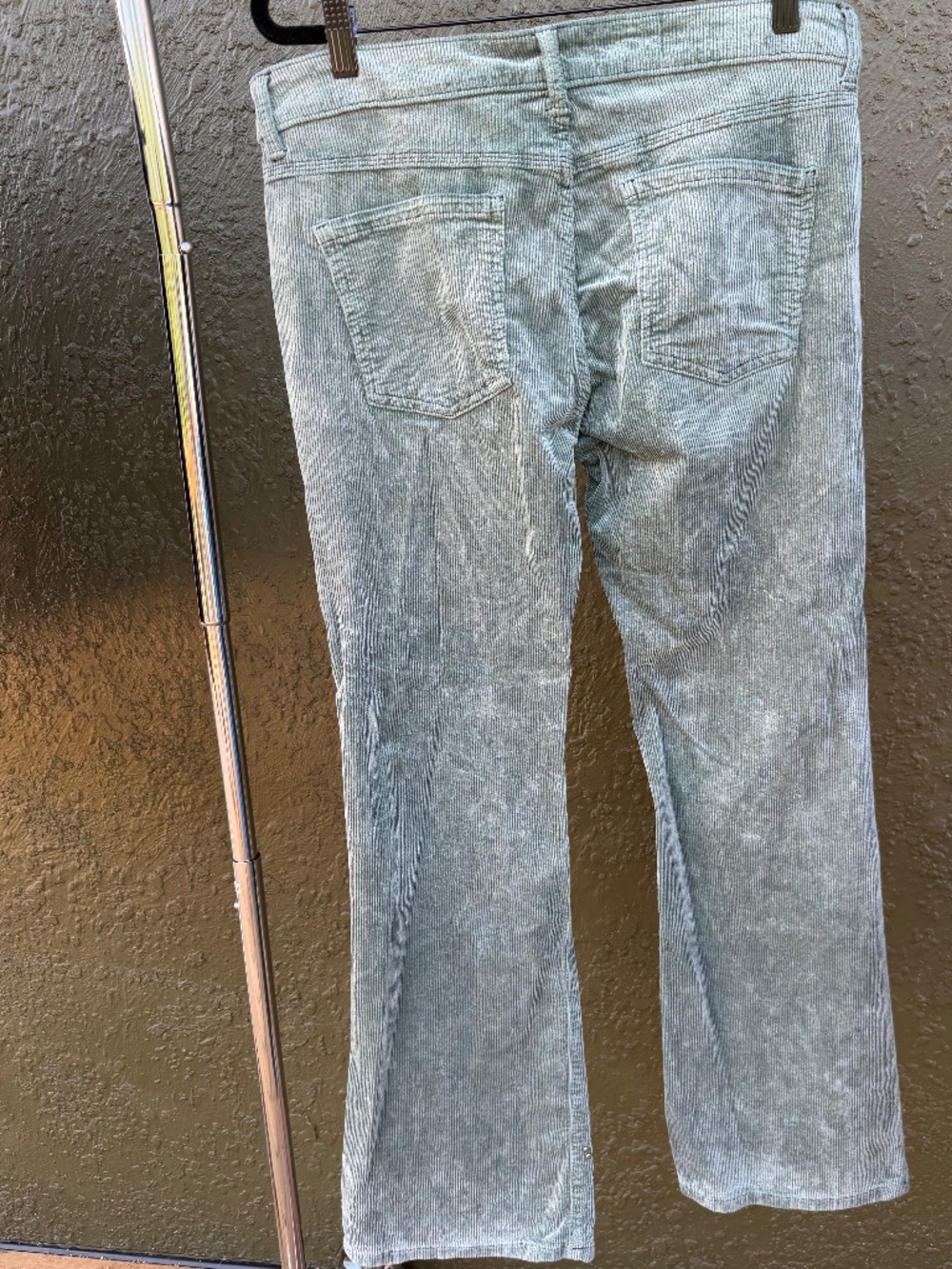 Unique Pilcro Sage green velvet corduroy studded flares size 28P - Picture 3 of 11